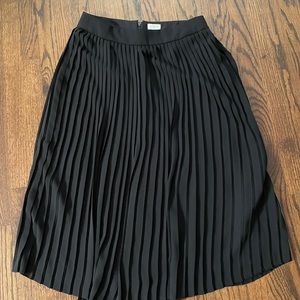JCrew black pleated skirt